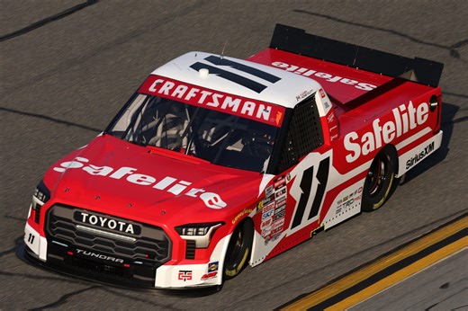 NASCAR Truck Series Bristol lineup, TV schedule for Friday's race