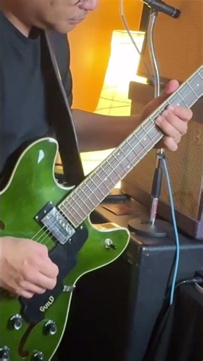 Guild Starfire DC in Emerald Green