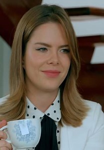 Infieles S01:E17 - Bienvenida Carla