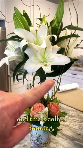 Want to learn how to make Topiaries? #flowers #flowerdesign #topiary #topiaries #florist