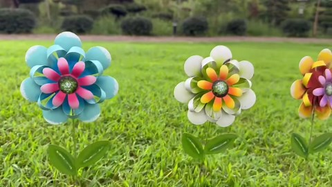 Metal Flower Garden Stakes, 6 Pc. Set, Large Colorful Decorative Landscape and Gardening Outdoor Decor, Lawn and Yard Ornament, Rust and Weather Resistant