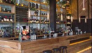 GUKBIAY Acrylic Sign Holder 8.5 x 11 Double Sided Plastic Sign Holder 2 Pack T Shape Table Top Display Stand Clear AD Frame for Promotions Store Restaurants Office Photo Frames