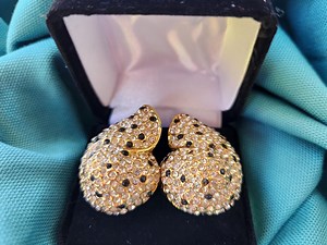 Midday to Midnight Sea Shell Earrings Circa 1980s - Etsy