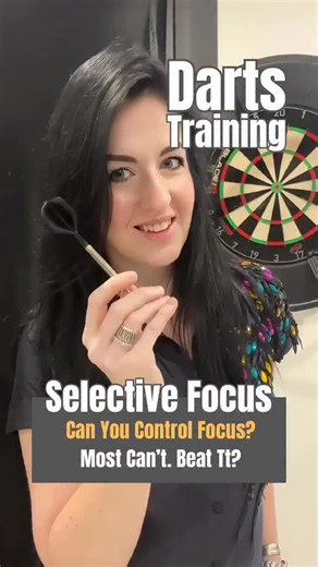 How fast can your focus slip? One bad dart… noise in the pub… someone moving behind you… and you’re gone. That’s exactly why there’s a training most people fail on their first try the Stroop training/test. It’s a simple exercise, but incredibly powerful for darts players. It teaches your brain to hold attention exactly where you want it. To stop getting dragged by automatic reactions that normally break your rhythm. What’s the point? Training your mind to focus on what you choose. Your task: don
