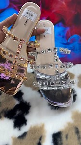 #TeenStyle #ShoeGoals #TeenFashionReel #GirlsWithStyle #TeenVibesOnly #OOTDReel #ShoeAddict #StreetStyleVibes #TrendyGirls #FashionReel2025 #StyleInspo #ReelItFeelIt #InstaReelTrend #ViralFashionReel | Unique Shoe Mart