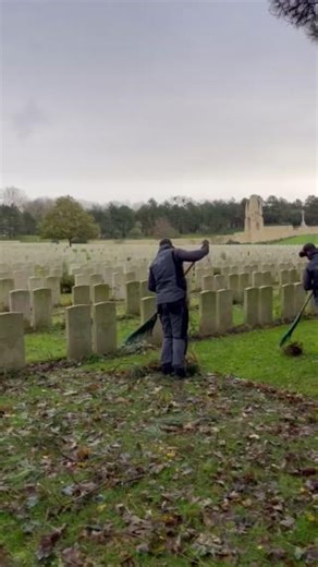 Thank you to our staff at work this week! 📍 Etaples Military Cemetery 🇫🇷 | Commonwealth War Graves Commission