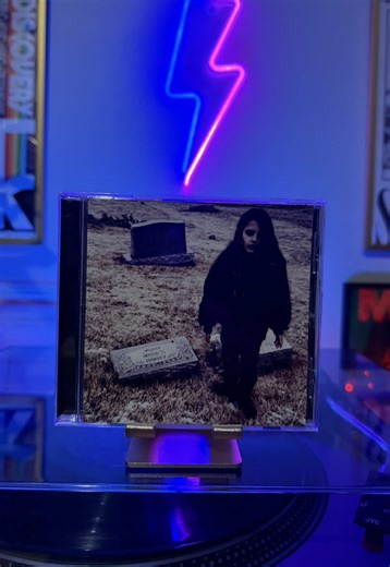 Not In Love - Crystal Castles