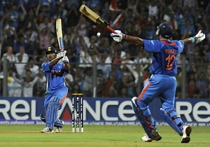Top 10 players who have hit most sixes in international cricket