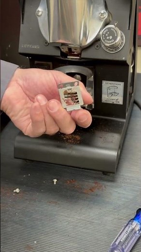 My Mythos grinder with new metal clump crusher #espresso