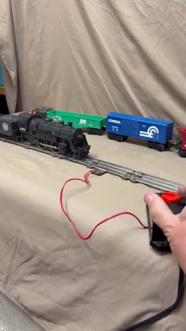 Vintage 1980’s Lionel 8902 O 27 Scale Model Train and Cars. - Etsy