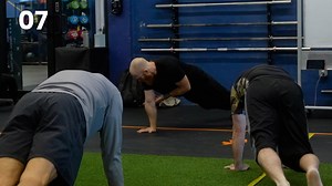 Arm support for handstands: Elbow lockout and shoulder engagement explained