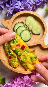 36K views · 147 reactions | EASY VEGGIE STICKS 凌 this can be a lunch for everyone and you can use your favourite veg. For BlW babies under 12 months make sure to mash peas well etc. Recipe is below ⬇️ #blw #weaning #lunch #baby #toddler #uk #motherhood #mumlife #babyledweaning | dinnerwithdafni | Facebook