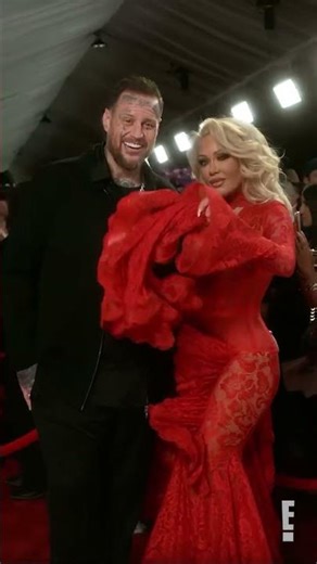 Jelly Roll and Bunnie Xo saved their X's and O's for the #Grammys #Glambot. #AwardsSeason