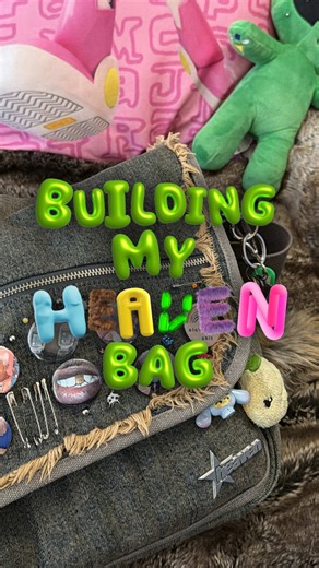 let’s decorate my Denim Messenger by @heaven ໒꒱ ‧₊˚ audio: Kid Cudi - Day 'n' Nite (DJ SEED REMIX) #fyp #heavenmarcjacobs #thriftinghaul #pins #diy