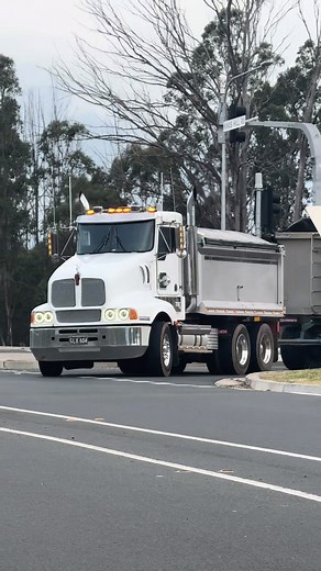 Loudest Jake Brake Experience with Kenworth Trucks