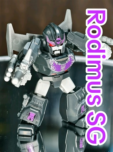 Rodimus SG Review of Blokees Transformer Defender V06