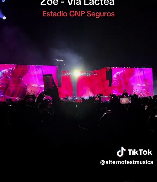 Zoé - Vía Láctea (En vivo) | Estadio GNP Seguros. 5ta noche de sold out de la banda de rock más grande de #mexico🇲🇽 @ZoeOficialMX #concierto #zoé #cdmx #leonlarregui