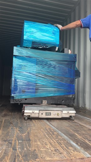 摇控小推车 Cochecito con control remoto коляска с дистанционным управлением Remote-controlled stroller #usedinjectionmoldingmachine #usedplasticmachinery #haitianmachineaccessories #haitianmachines #yizumi #yizumimachine #usedinjectionmold #injectionmoldingmachine #injectionmachine #haitian #zhafir #chenhsong #二手注塑机