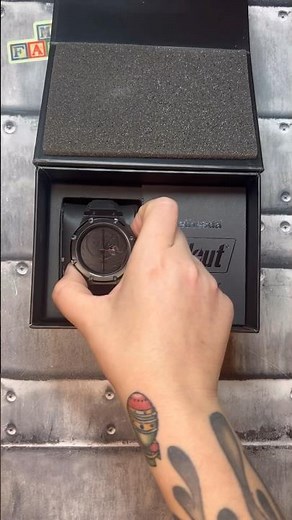 LEGENDARY FALLOUT BROTHERHOOD OF STEEL WATCH!