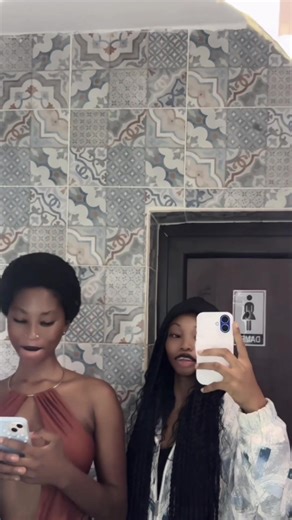 #CapCut @🍼Méra 🫂star🌸 @꧁ꨄ🤍𝐏𝐨𝐮𝐩𝐞𝐭𝐭𝐞💕ꨄ꧂ @{Reine 👸 Cissé 🥹❤️} 🤭😘 @DAME.CERVEAU FRANÇAIS!🇫🇷🇺🇸 @Willos le brave 🤫❤️ @AMOUR_FATIMA_225😩❤️ @Skinny…rebelle..!🤘🏾🧚 #videoviral #visibilité #lik #abonne