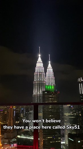 Embark on a luxurious escape at EQ Hotel Kuala Lumpur! 🏙️✨ Choose a room with a KLCC view, offering spacious comfort and vibes that make relaxation a lifestyle. Soak away stress in a huge bathtub and indulge in a selection of beverages and welcome treats. From Bottega's chill tea time to the 29th-floor spa and 24/7 gym with a breathtaking KL Tower view, the amenities are a paradise. Dine at Etoile for delightful desserts and exquisite dishes, with the Black Duck Truffle Pasta stealing the spotl