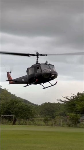 Helicopter blades landing #new #shorts #aviation #airport #aircraft #airplane #helicopter #airforce