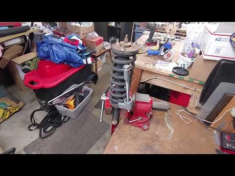 How to remove/install new struts on 2004 Toyota Tacoma