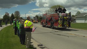 Funeral for Appleton firefighter begins with procession