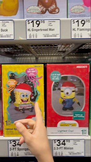 Lowe’s Christmas Inflatables, which one Should I Get? 🤔🎄