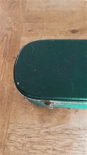 36 reactions | Unmistakably classic sound of the 60’s Gretsch Tennessean. This one is from 1964 has been re fretted so plays perfectly and with no binding issues. #vintageguitar #rareguitars #guitarcollectors #guitarcollecting #philsvintageguitars #vintagegretsch #vintagegretschguitars #gretschtennessean #gretsch6119 #georgeharrison #merseysound #sixtiesguitars #britishinvasion # | Vintage and Modern Guitar Shop | Facebook