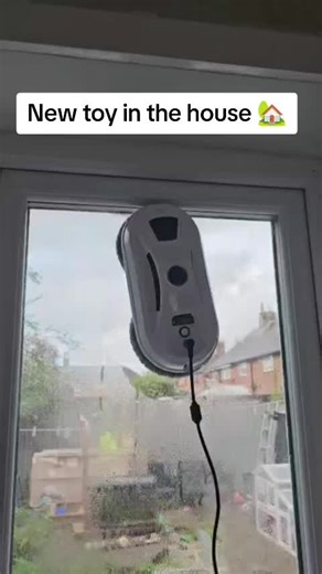 New toy in the house 🏠🏡 window cleaner robot #windowcleanerrobot #windowcleaner #robot #tiktokmademebuylt