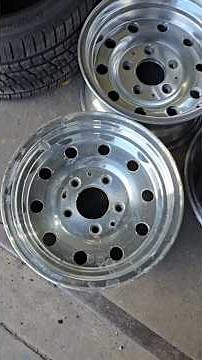 Hand Polishing Damaged Chrome Wheels #restoration #mechanic