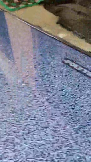 19K views · 182 reactions | Tutorial perbaikan tv led 24D123 gambabar tirai berdiri dan bergerak,penggarapan posisi panggilan dirumah konsumen dan sudah dinegosiasikan serta sudah dijelaskan tentang perbaikan layar dan belun berani ganti layar.ahirnya tonton vidio sampe selaesai solusi ada dibagian ahir vidio.#belajarelektronik #jobpanggilan #servistvled #servistvsendiri. | Rezky Onez | Facebook