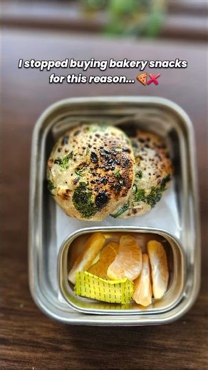 Bakery-Style Naan Bomb at Home | Easy Veg Snack