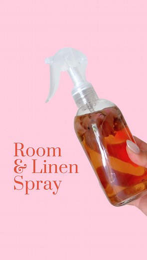 28K views · 1.1K reactions | Freshen your home without all the additives and plastic bottles. This DIY room and linen spray is a great way to cut down on costs and your environmental impact ✨#linenspray #diyroomfreshener #sustainbleliving #diycleaning | Zero Waste Cartel | Facebook