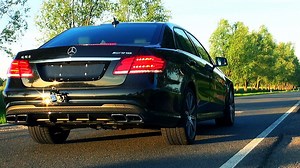 Mercedes E63 AMG Launch & V8 Sound