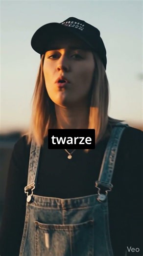 Klucz na sznurku - Cyberos feat. Aina(Official AI Music Video)