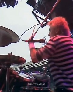 In The Lap Of The Gods! ✊🏻 #Queen | A Queen Of Magic