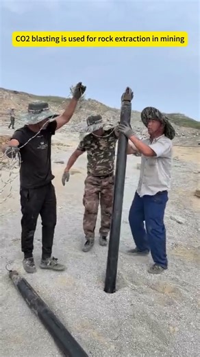 CO2 gas explosions are used in mining #co2blasting #co2rockblasting#mining #blasting #drilling