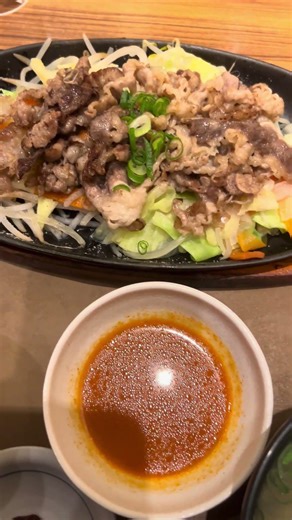 【8時より前にやってる朝ごはん】朝から1日に必要な野菜の1/2を摂取！やよい軒の牛焼きしゃぶ定食！たれは味噌！をいく