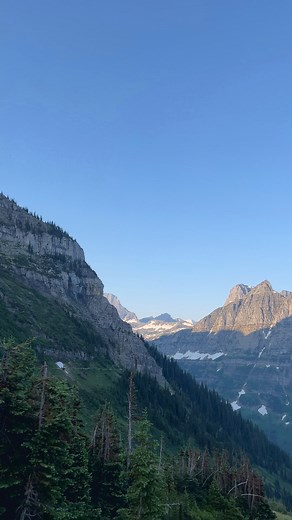 Highline Trail, Glacier National Park, Montana, USA 🇺🇸🇺🇸🇺🇸 #4kscenicdrivesandhikes #usa #glaciernationalpark #usaroadtrip | 4K Scenic Drives and Hikes Worldwide.