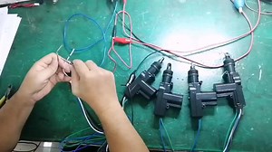 Universal D C Motor Car Door Lock 12V 2 Wire Aftermarket Car Door Lock Actuators