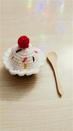 Crochet Cupcake 🧁 #crochet #cupcake #cute #latest #easycrochet #crochetpettern #colorful #craft