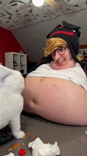 @KreekCraft came back from a long day of work and says to gubby “did you do your chores you feucking piece of sheht gubby responds sadly and scared yeserki and @KreekCraft looks around and grabs the gubby and says you feucking lied to me and puts the gubby against the wall and gets thrown the gubby is covered in ketchup near the mouth the camera goes towards the gubby and make @KreekCraft angry#aicast