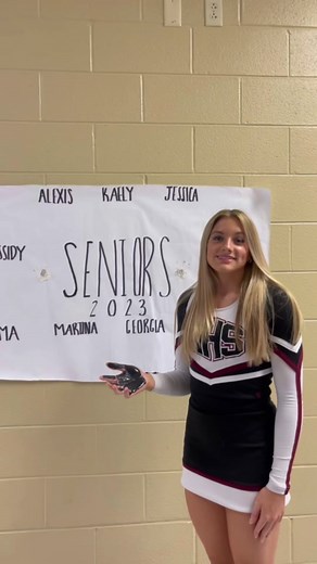 Senior sign out!! 😚😚 #senioryear #seniornight #cheer #cheerleaders #cheerleading #seniors #seniorszn #classof2023 #gameday #cheerleadingtiktok #highschoolcheer #seniorsignout #stunting