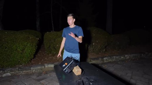 SUCH A COOL IDEA! Thanks @infla.official for the awesome video! Make sure you check out the whole thing on his channel! | Illumibot