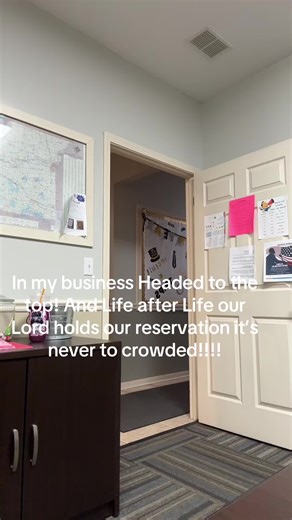 Junebug (@rockintheejunebug)’s videos with original sound - MelaneeRose