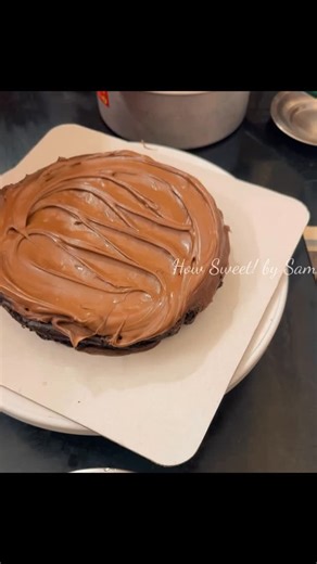 How Sweet! by Sam on Instagram: "Nutella Chocolate Brownie Cake ♥️ We deliver all Kerala DM for price and details . #brownies #chocolate #browniecake #brownie #bangalore #browniecakeincochin #cochin #brownielovers #chocolatelover #whitechocolate #allkeraladelivery #insta #cake #chocolateaddict"