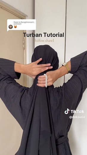 Chic Turban Tutorial: Step-by-Step Shawl Styling Guide