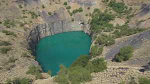 13K views · 665 reactions | Our insider Fiso Mazibuko heads to one of Kimberley's most famous sights - The Big Hole! #U19CWC | ICC - International Cricket Council | Facebook